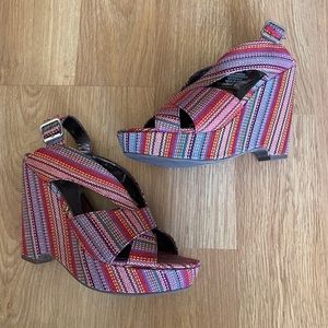 Croma Vintage VTG Wedge Colorful Sandals Heels